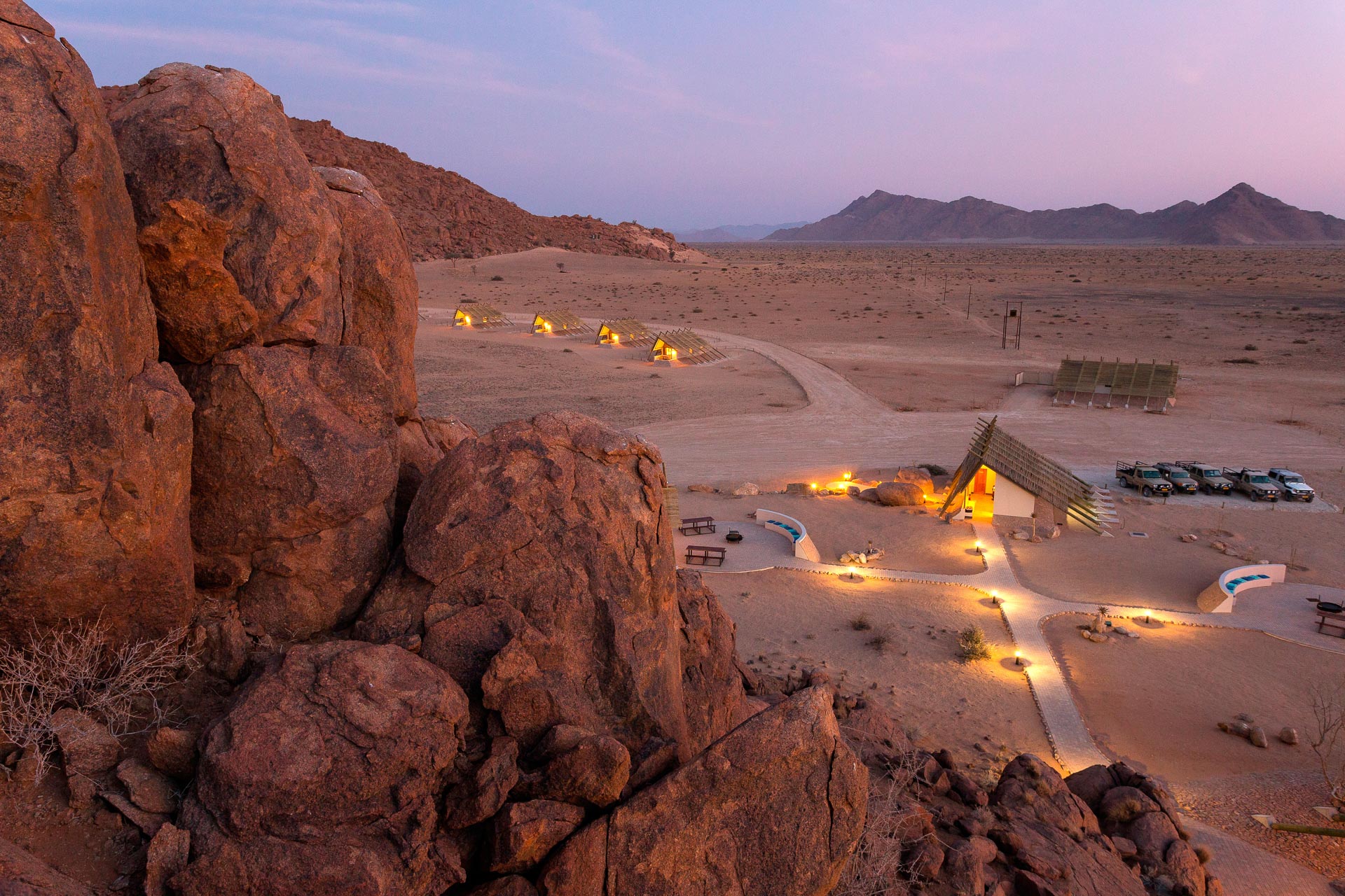 Desert-Quiver-Camp-Namibia-27