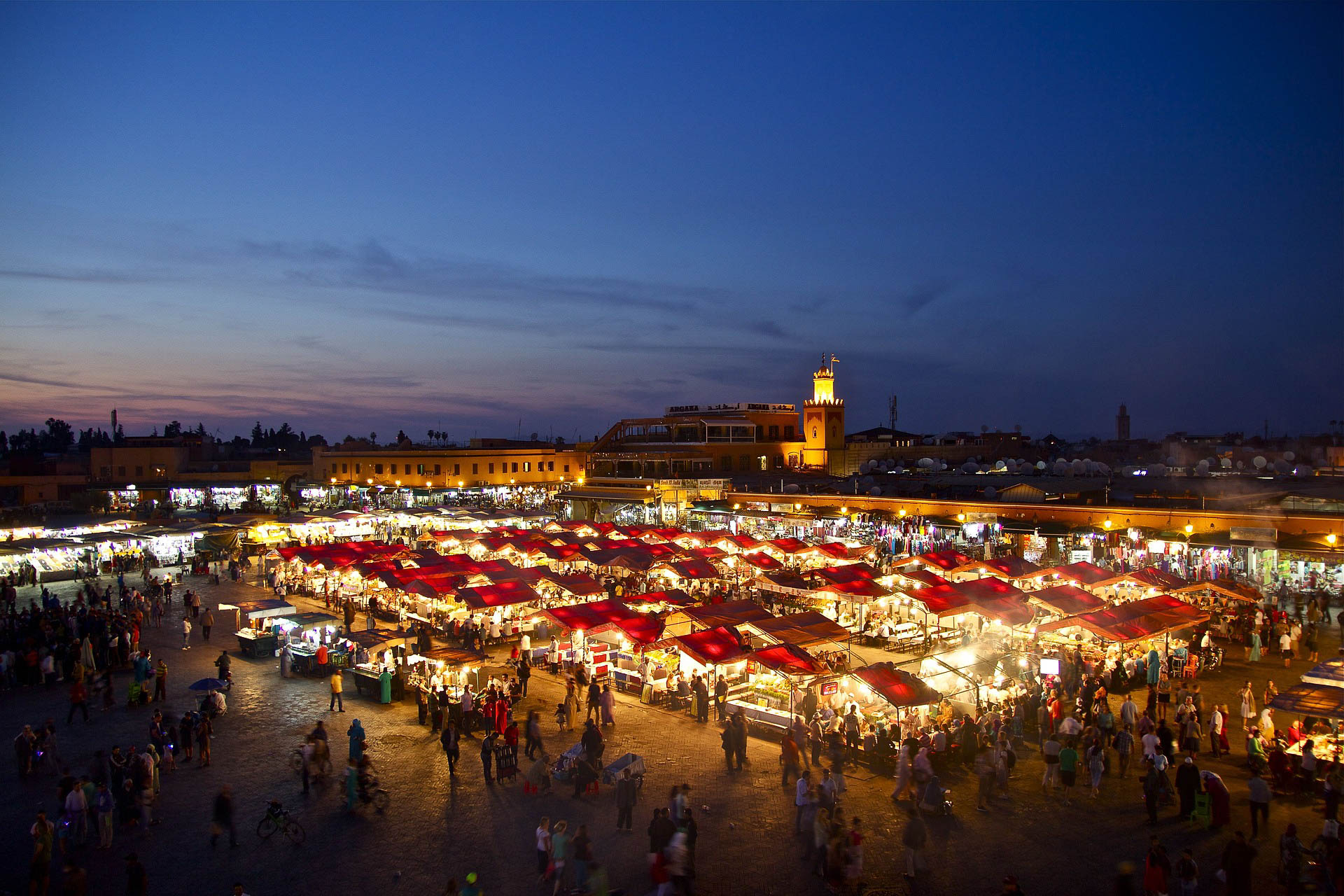 Djemaa-el-Fna-Marrakesch-Markt-Marokko-Pixabay-morocco-2746495_1920
