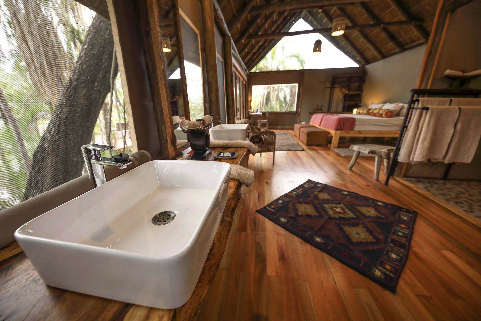 Nxamaseri Island Lodge