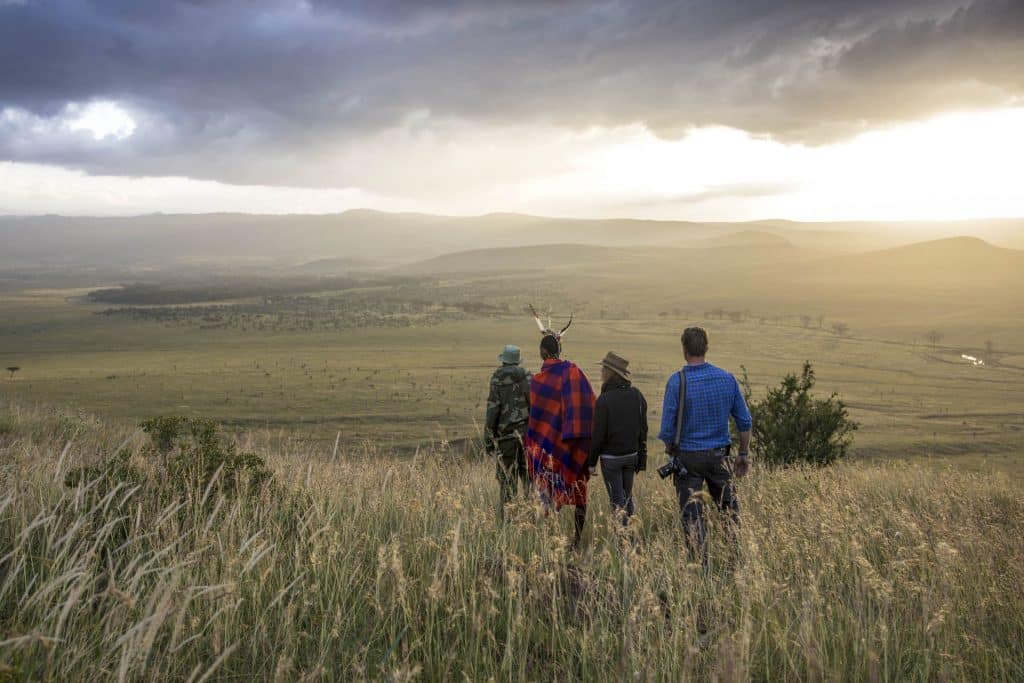 Die schönsten Luxuslodges in Kenia Walking Safari mit Masai in der Sirikoi Lodge